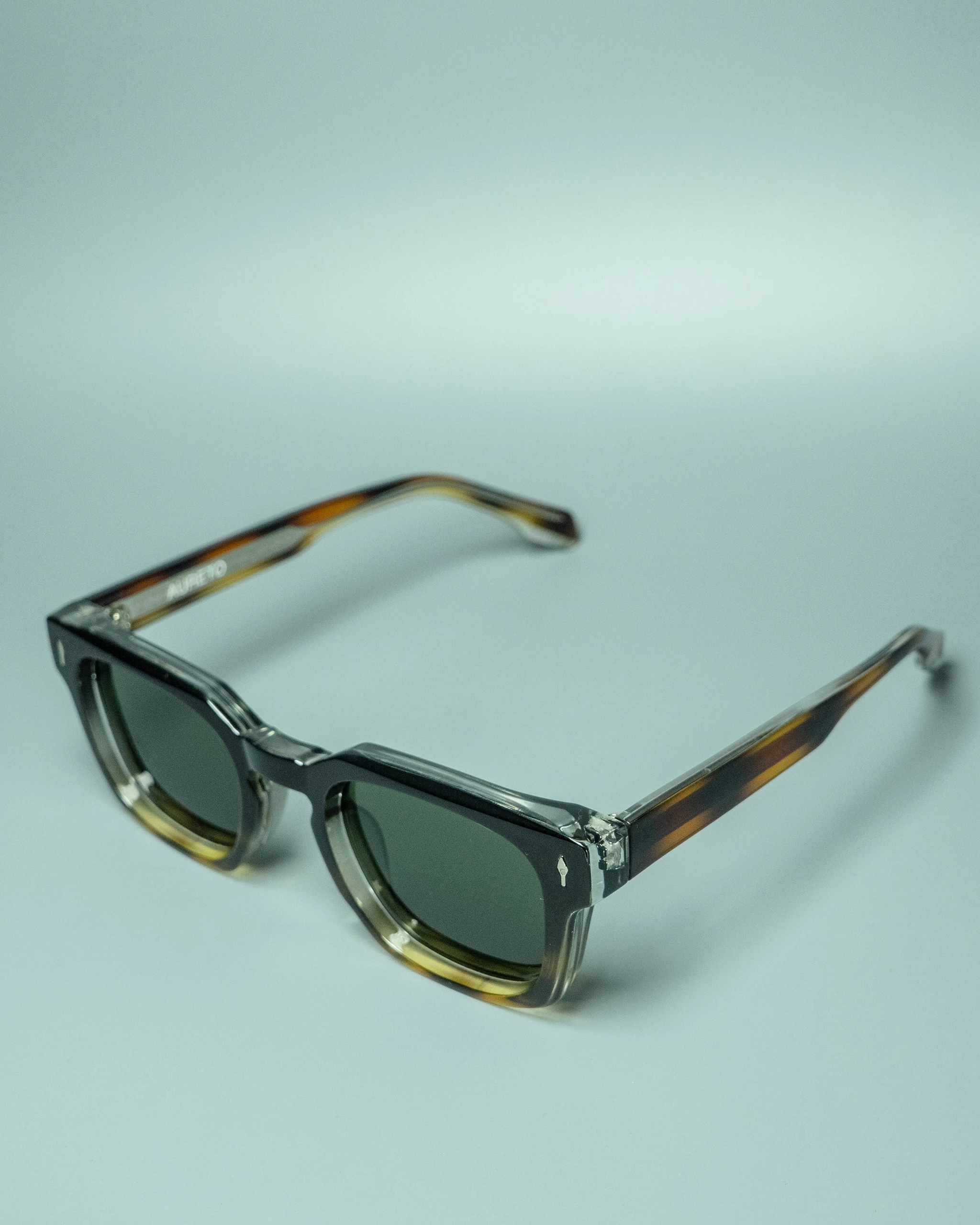 Silvan – Square Acetate Sunglasses | Aureto view 2