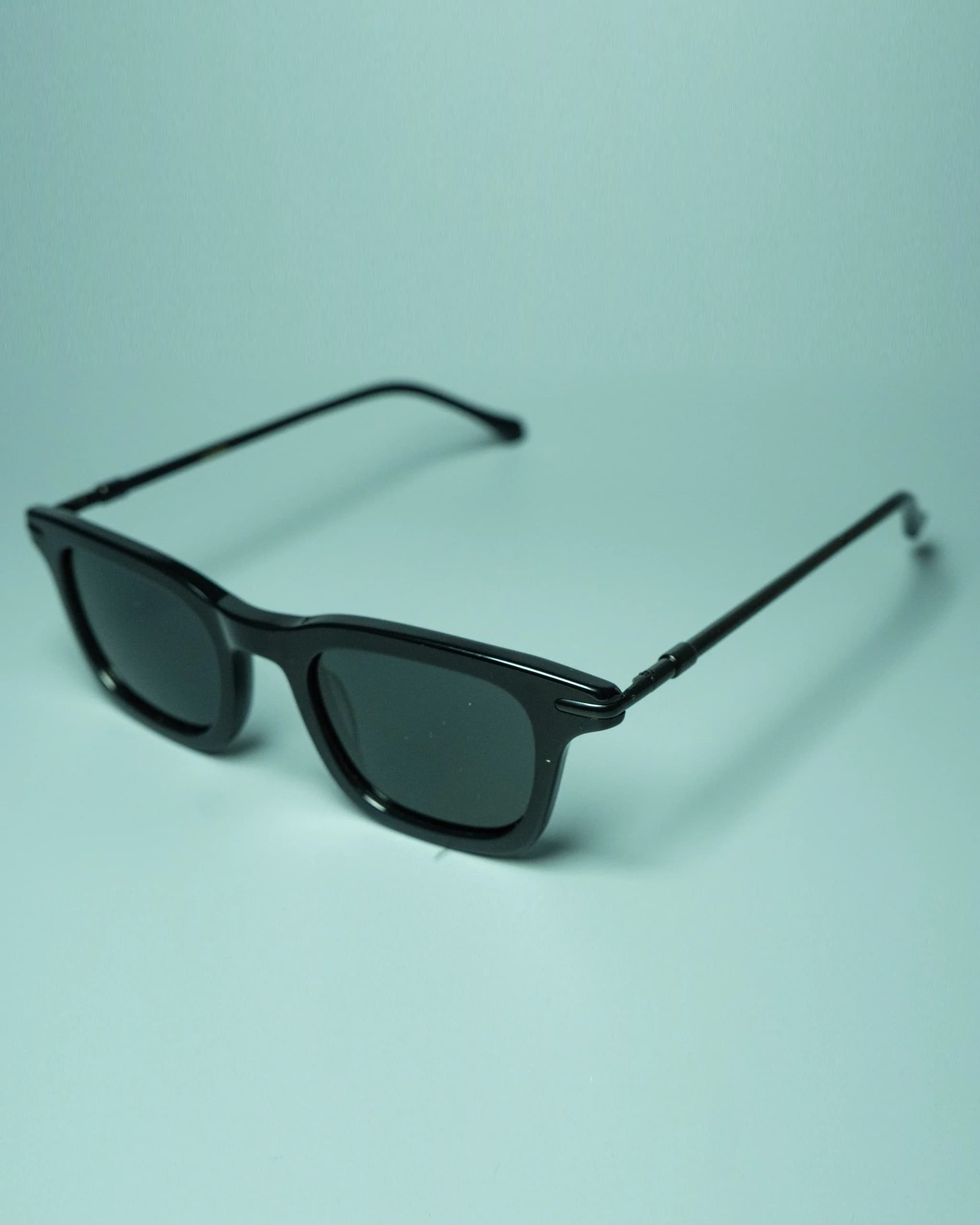 Altura Black – Unisex Square Sunglasses | Aureto view 3