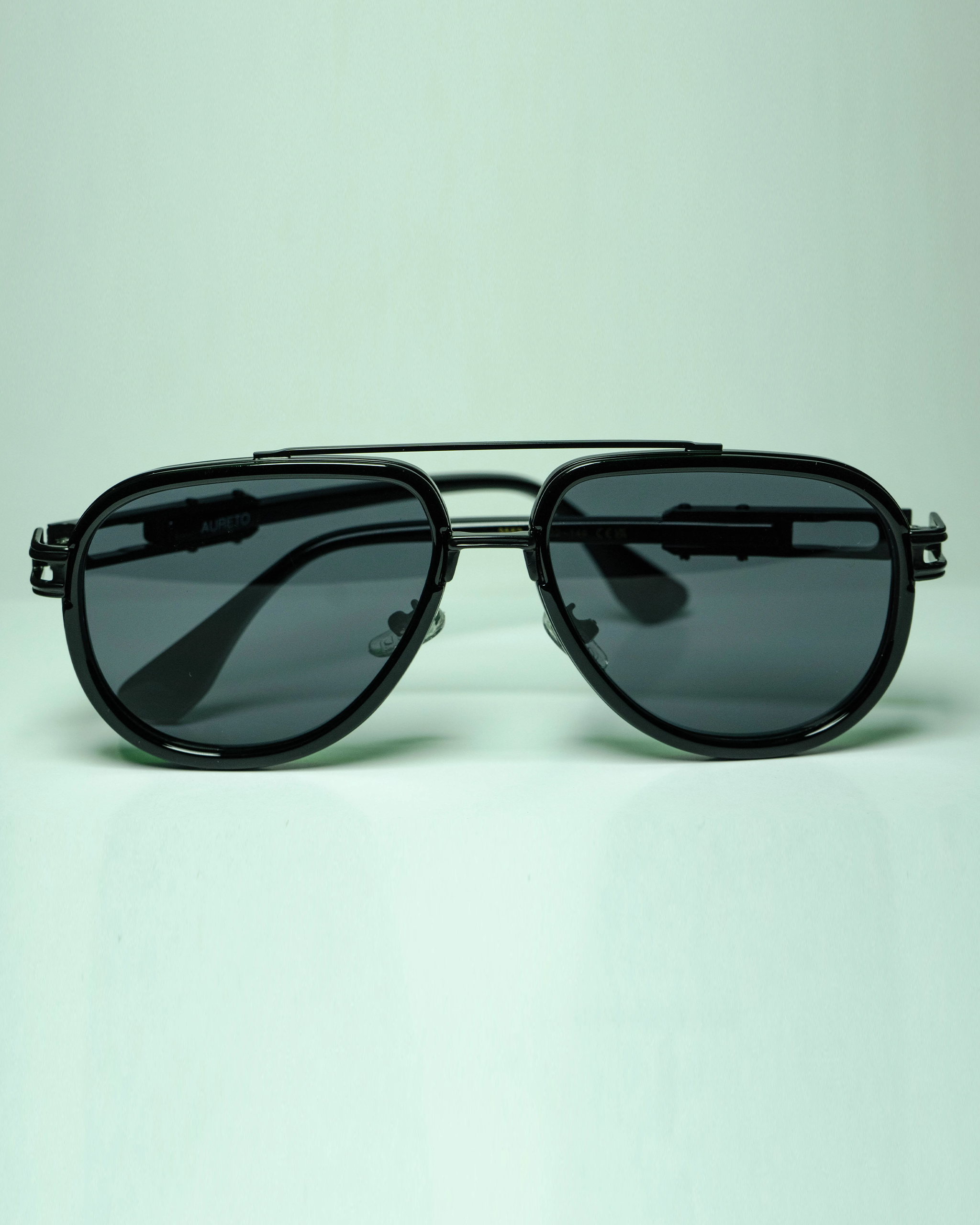 MONARQ Black – Unisex Aviator Sunglasses | Aureto view 4