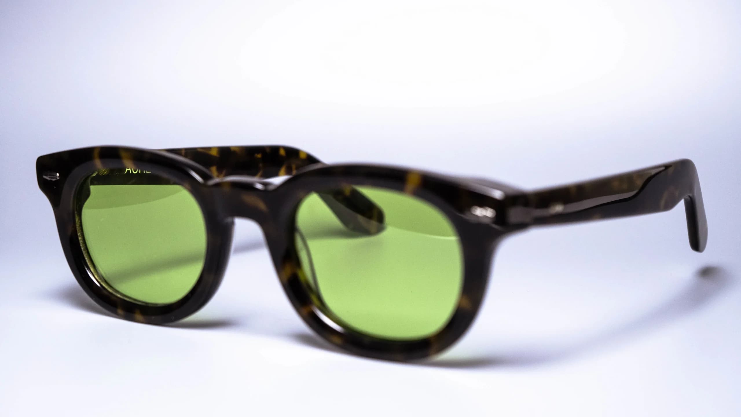 Monaco – Round Tortoise Sunglasses | Aureto view 2