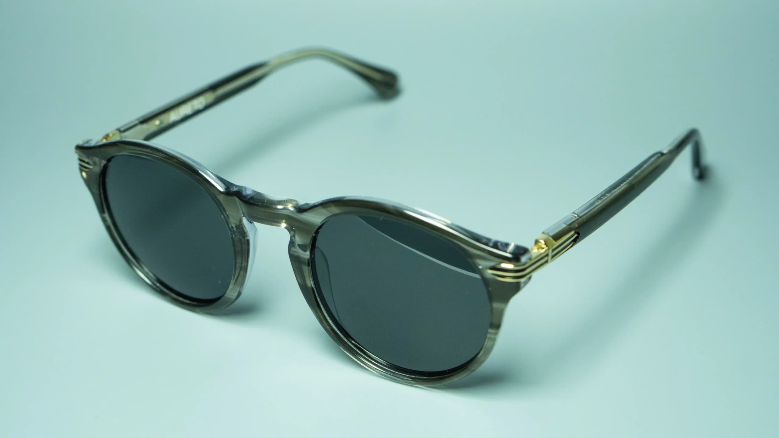 Silvan – Round Grey Acetate Sunglasses | Aureto view 4