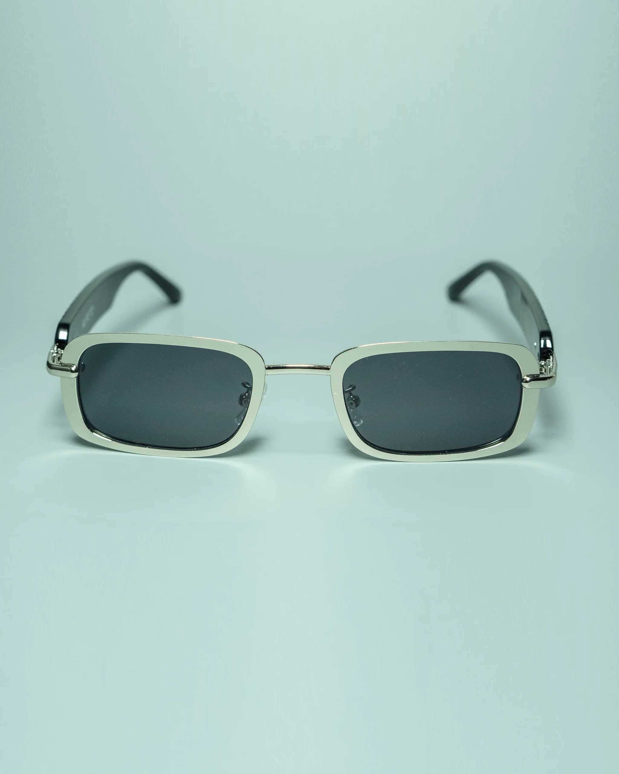 Valen Silver – Unisex Rectangular Metal Sunglasses | Aureto view 2