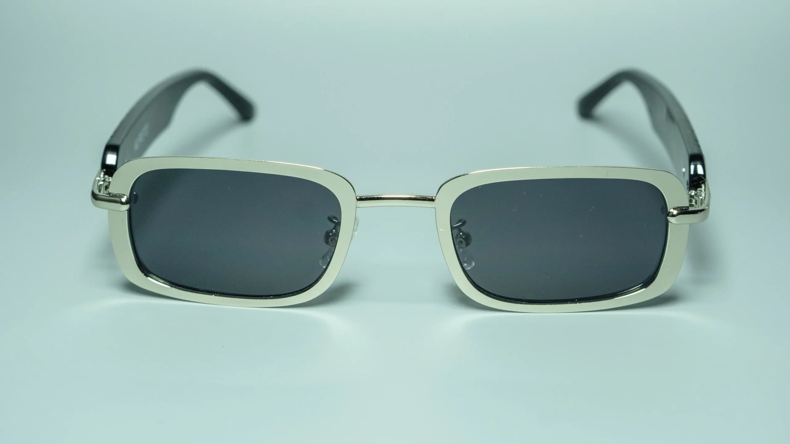 Valen Silver – Unisex Rectangular Metal Sunglasses | Aureto view 2
